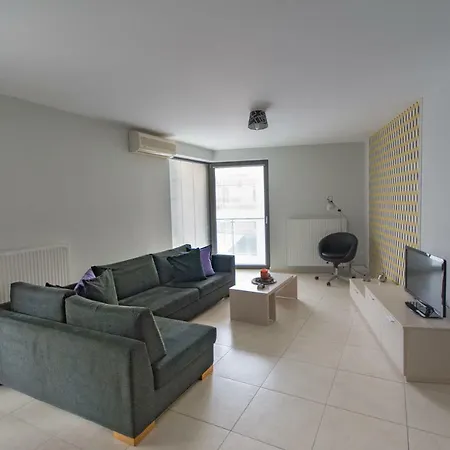 Spacious Fully Equipped 3Bd 2Bath Apt In The Heart Of City With Balconies Ac And Fast Wifi #2 Heraklion  Exterior photo