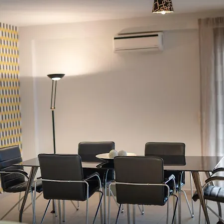 Spacious Fully Equipped 3Bd 2Bath Apt In The Heart Of City With Balconies Ac And Fast Wifi #2 Heraklion  Exterior photo