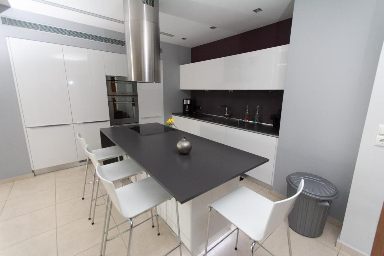 Spacious Fully Equipped 3bd 2bath In The Heart Of With Balconies Ac And Fast Wifi #2
