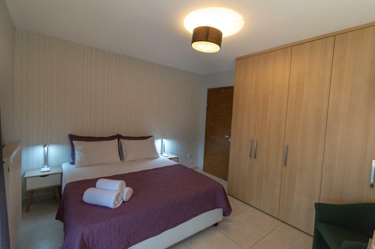 Spacious Fully Equipped 3bd 2bath In The Heart Of With Balconies Ac And Fast Wifi #2 Heraklion (Crete)