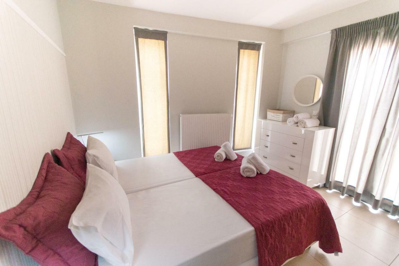 Spacious Fully Equipped 3bd 2bath In The Heart Of With Balconies Ac And Fast Wifi #2 * Heraklion (Crete)